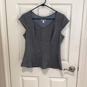 Betabrand short sleeve top. size Large in the color grey.